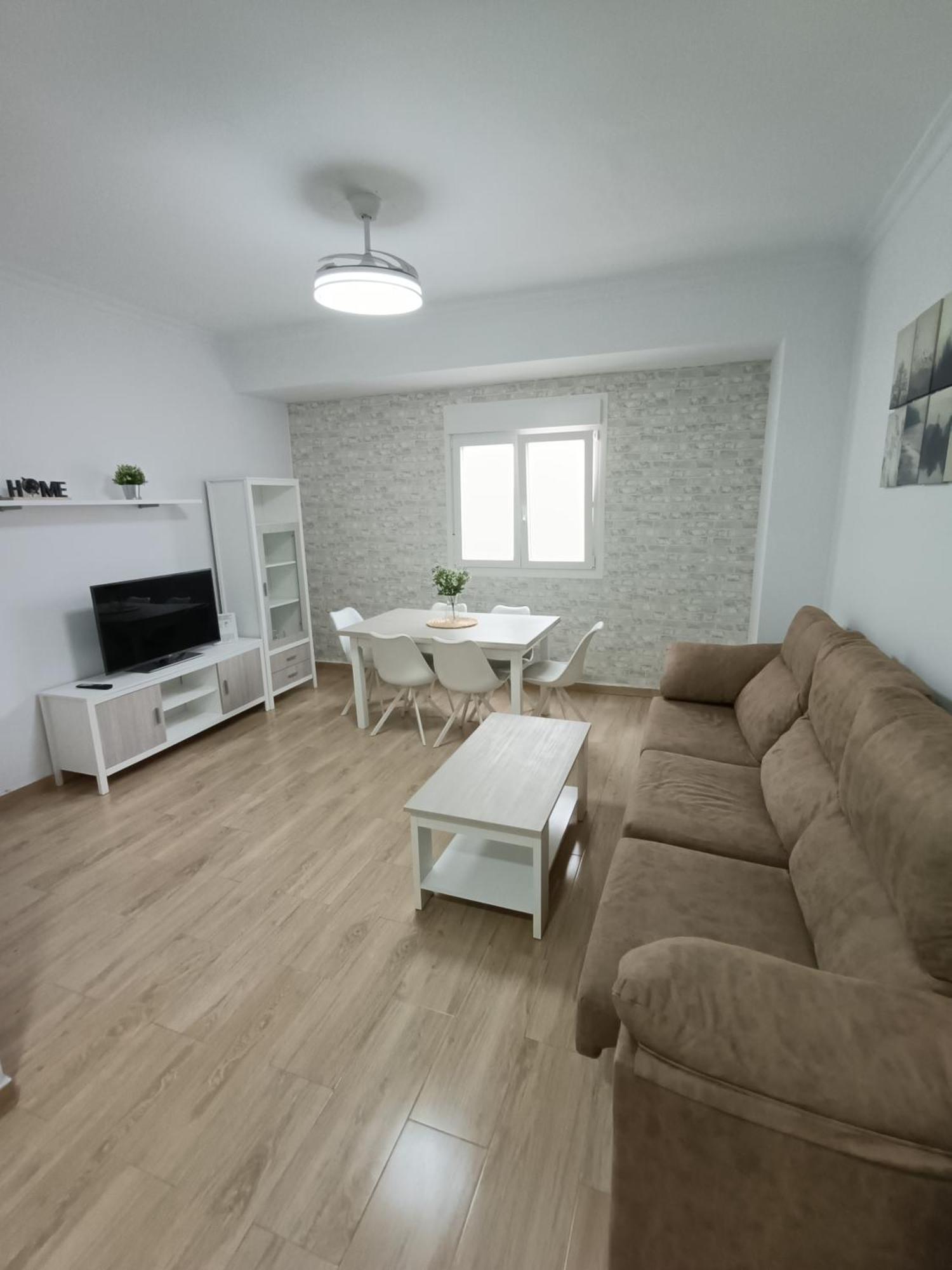 Apartamento Piso Avenida Junto A La Playa Cádiz Exterior foto