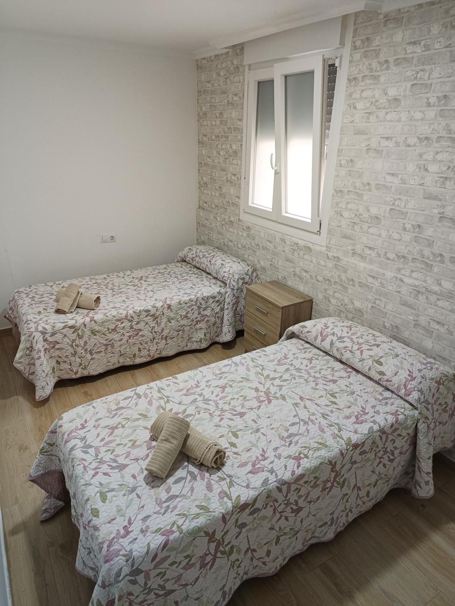 Apartamento Piso Avenida Junto A La Playa Cádiz Exterior foto